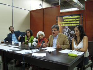 Participaron Chemané Arias (UPTM), Gladis Ayala (CUHELAV), Jacqueline Clarac (ULA), Gerardo Molina (Gobernación de Mérida) y Kristi Morales (Biblioteca Nacional).